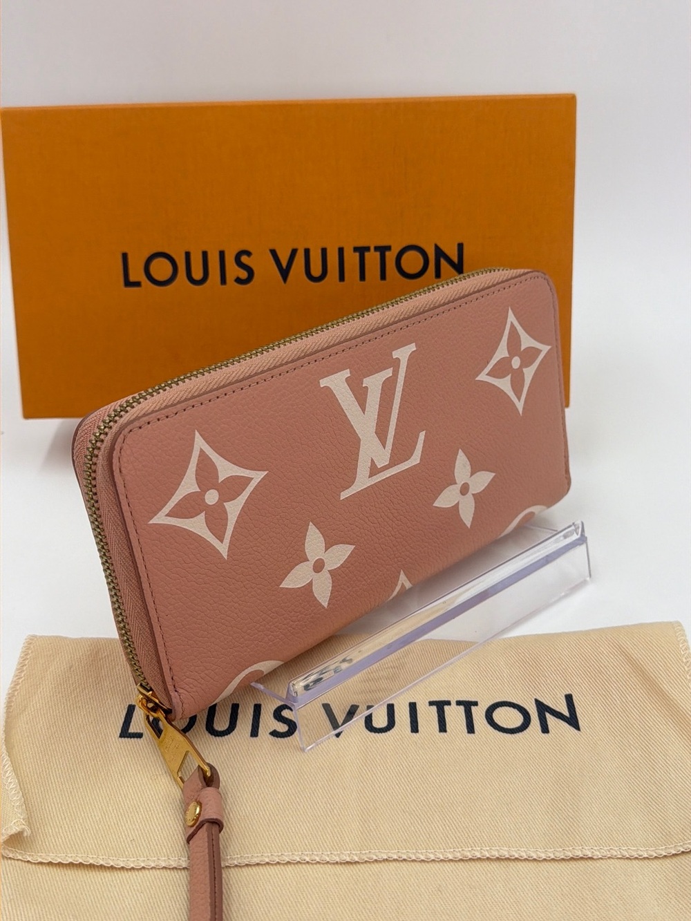 Louis Vuitton Bi Color Pink/White Monogram Zippy Wallet Full Set w/Entrupy COA - Picture 1 of 13